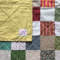 Babyquilt multicolor met hartendiefje