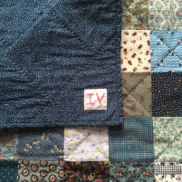 Babyquilt blauw - detail achterkant